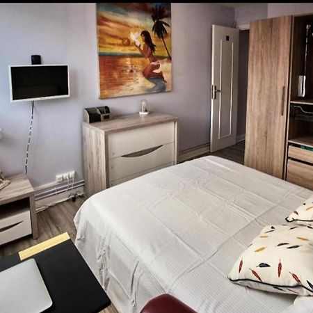 Chambres A Louer Dans Appartement Balcon - Wifi - Parking Gratuit Nevers Exteriör bild
