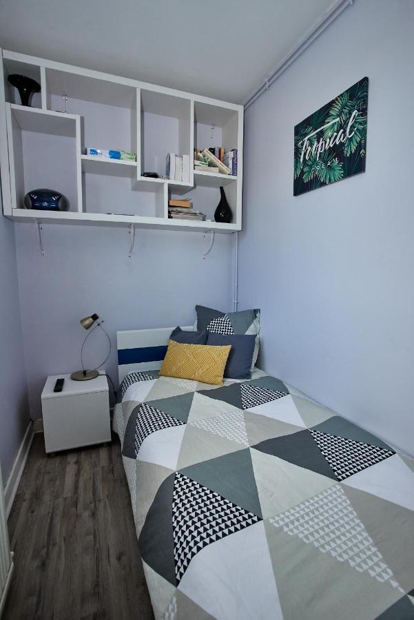 Chambres A Louer Dans Appartement Balcon - Wifi - Parking Gratuit Nevers Exteriör bild
